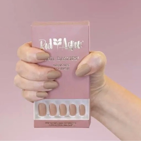 Heidi Hiked Canyon Loop Nail Dashes by Red Aspen Medium Round style - Picture 3 of 5